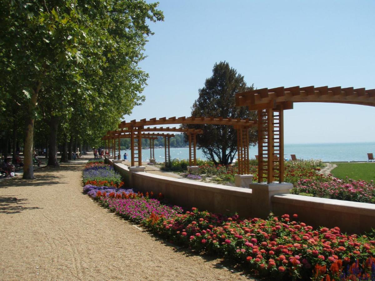Strand Apartman Balatonfüred Eksteriør billede